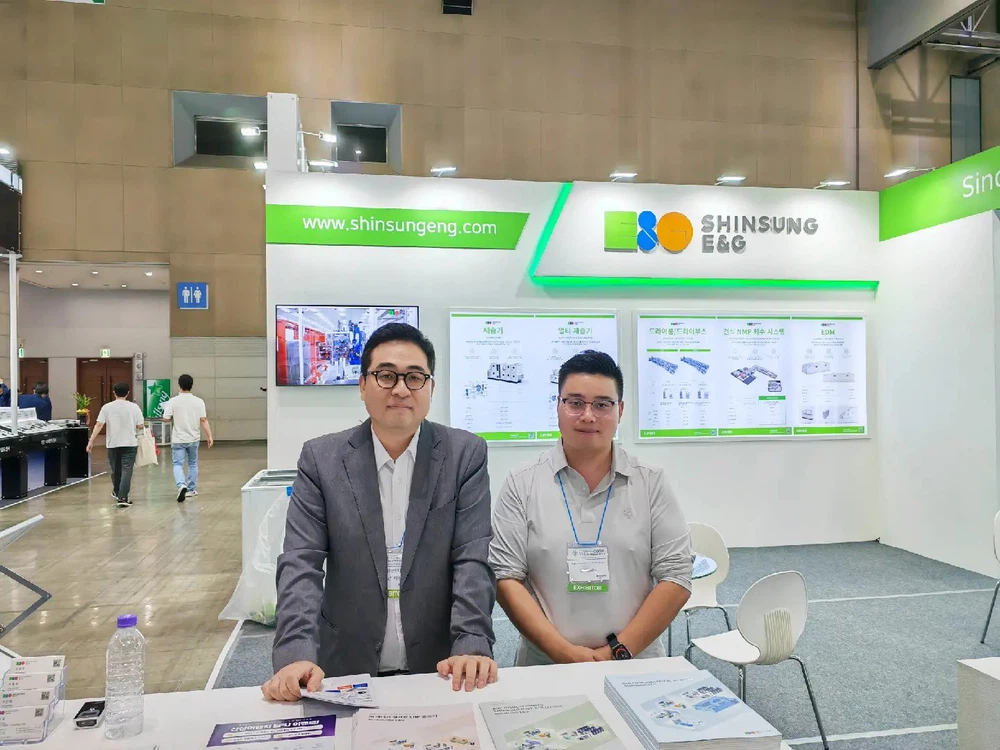 Technology Showcase & Interactive Exchanges