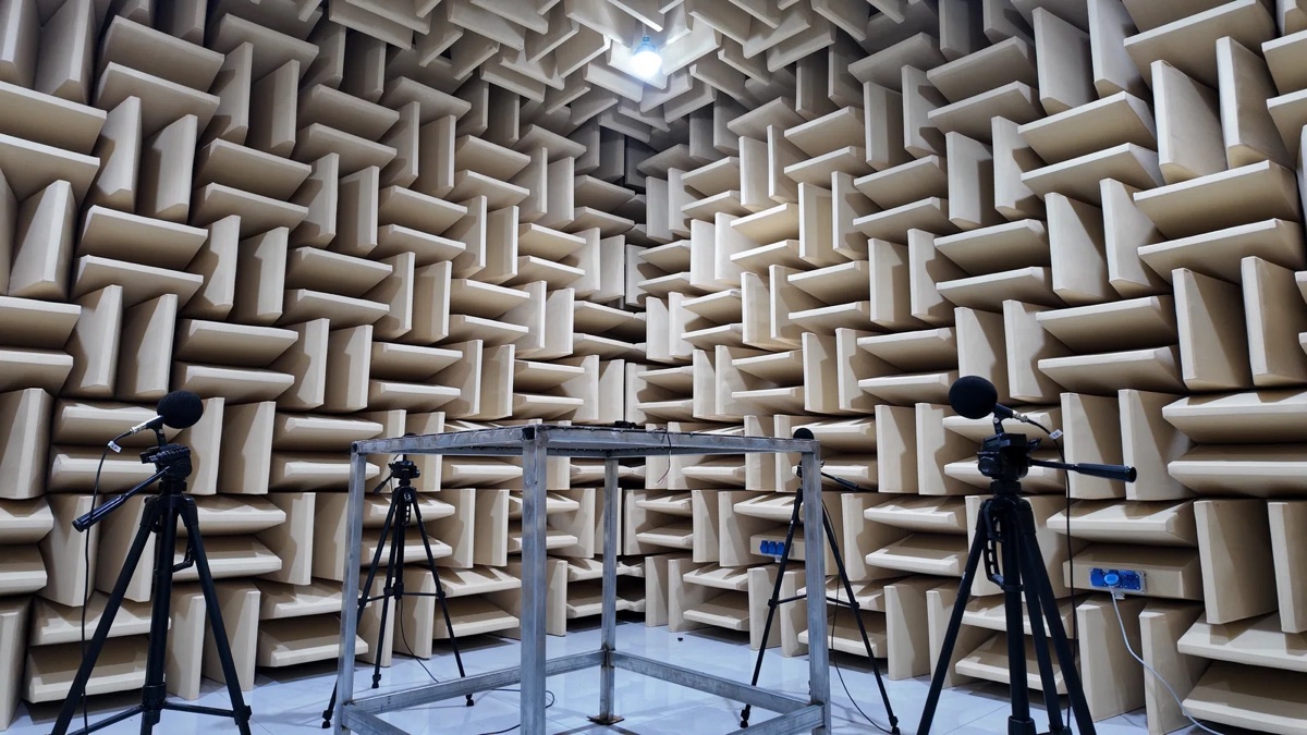 LONGWELL semi-anechoic chamber during fan noise testing