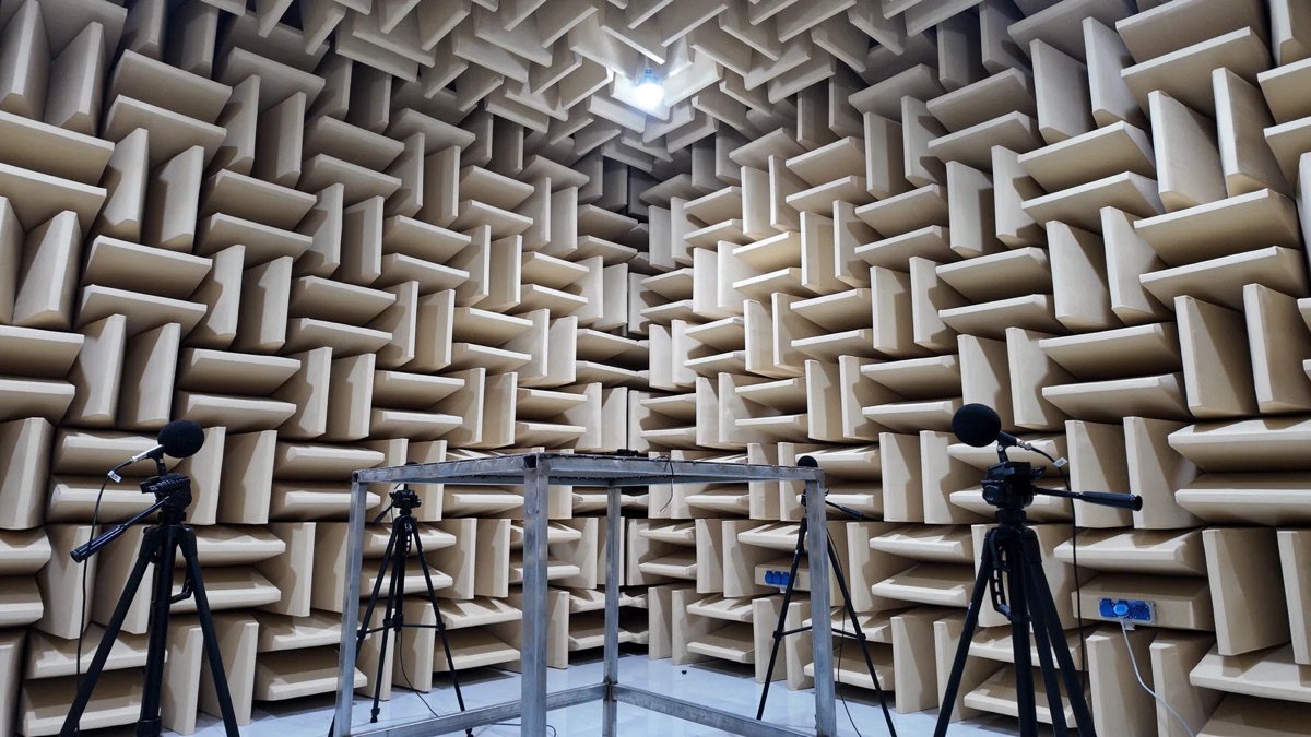 LONGWELL semi-anechoic chamber during fan noise testing